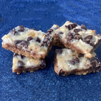 Magical Bars by MoMo's Bakery