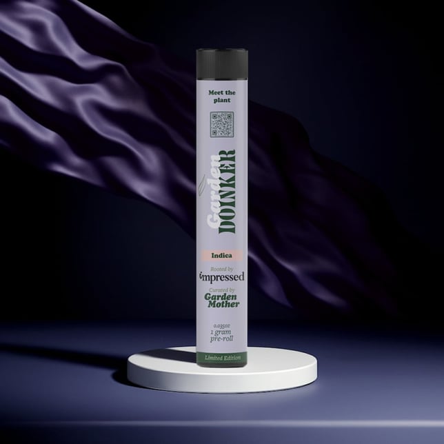 Garden Mother - Too Much Maple Garden Doinker (1g) - Image 1 Garden Mother - Too Much Maple Garden Doinker (1g) - Image 1