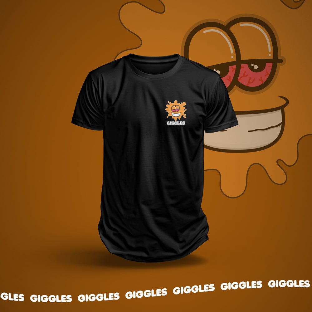 Giggles Uplift Black T-Shirt [XL]