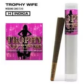 Trophy Wife [1g]