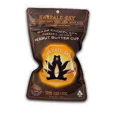 Peanut Butter Cups Dark Chocolate | 10pk/10mg - 100mg | Sativa Peanut Butter Cups Dark Chocolate | 10pk/10mg - 100mg | Sativa