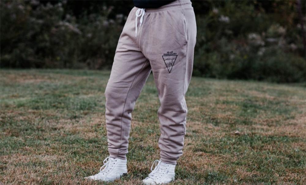Joggers/ Tan/ x Large