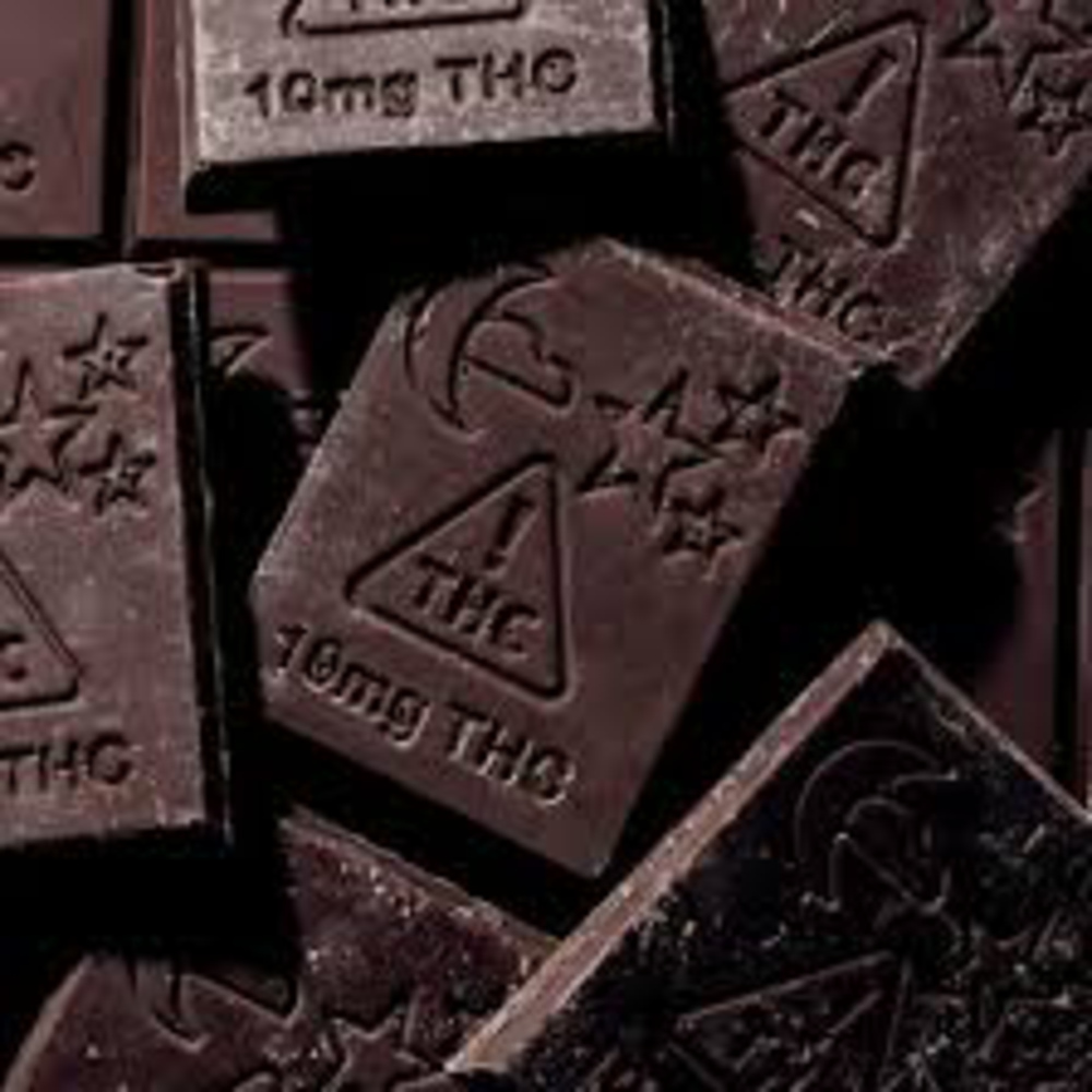 Decadent Dark (100mg)