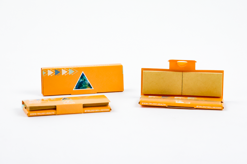 1 1/4" Rolling Papers w Tips