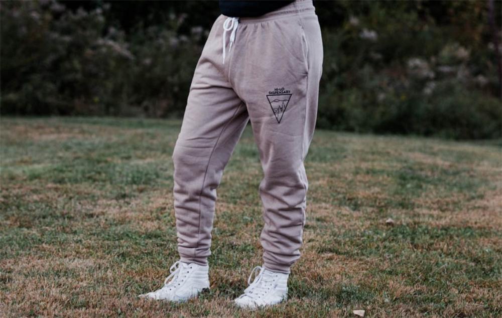 Joggers/ Tan/ Large