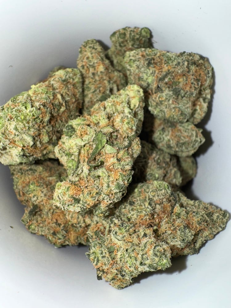 Shop Super Lemon Haze | Exclusive Flower | Peake ReLeaf Dispensary