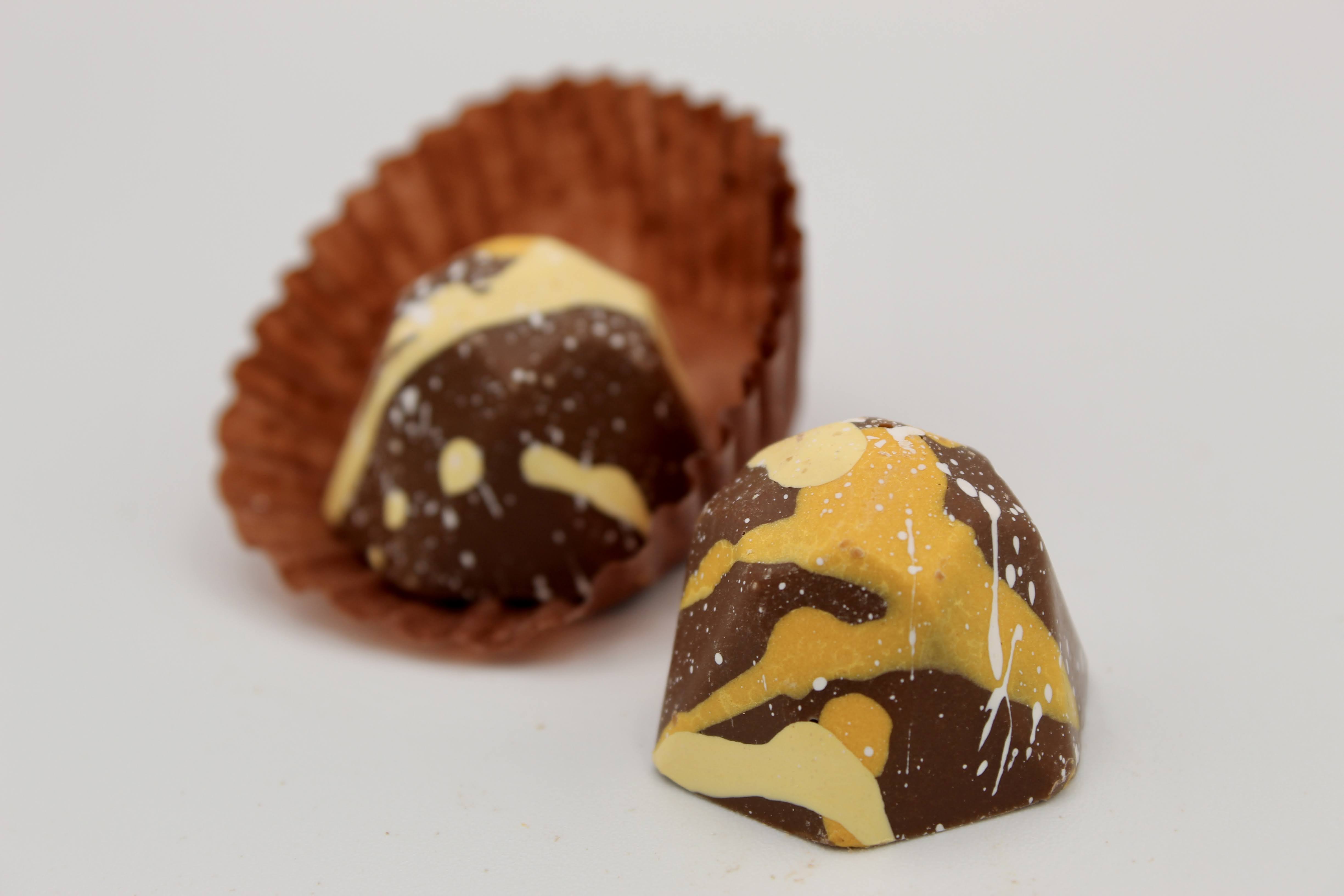 (2) 25mg Distillate #04221 Caramel Milk Chocolate Truffles