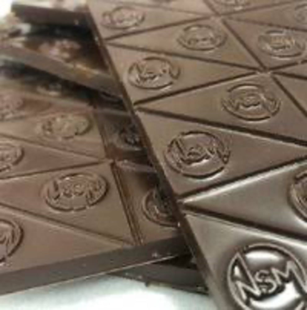 Black Forest Berry Hash Chocolate (200mg)